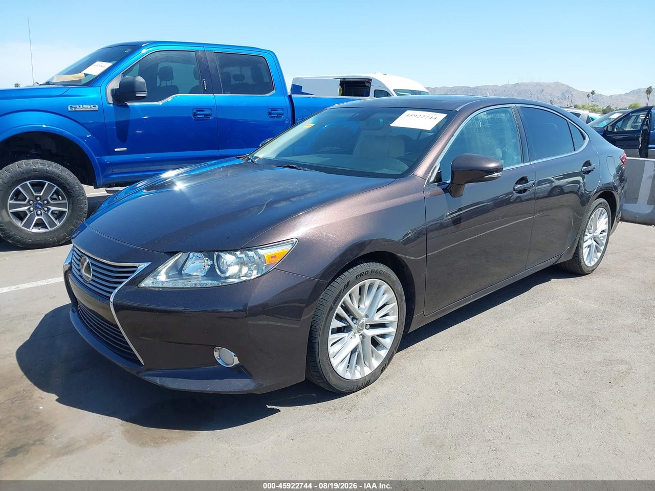 2013 LEXUS ES 350 · 2/11