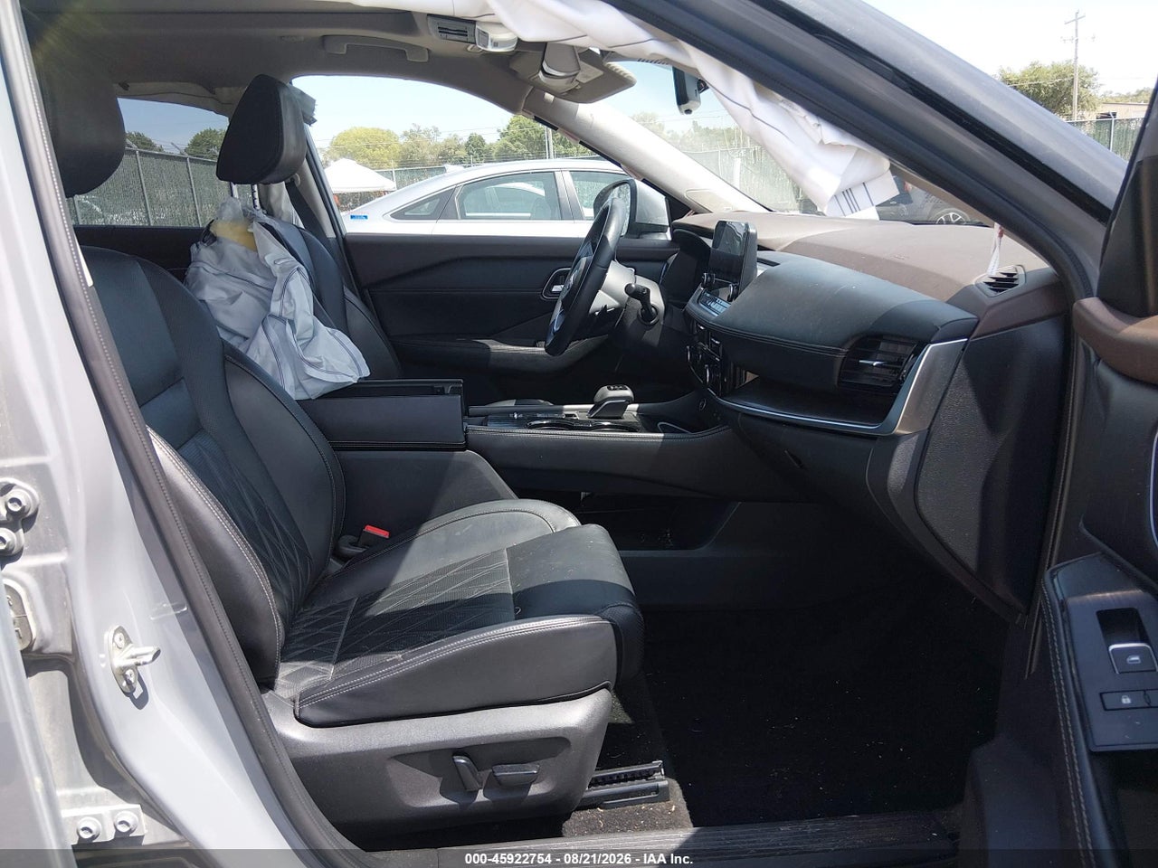 2023 NISSAN ROGUE PLATINUM FWD · 5/10