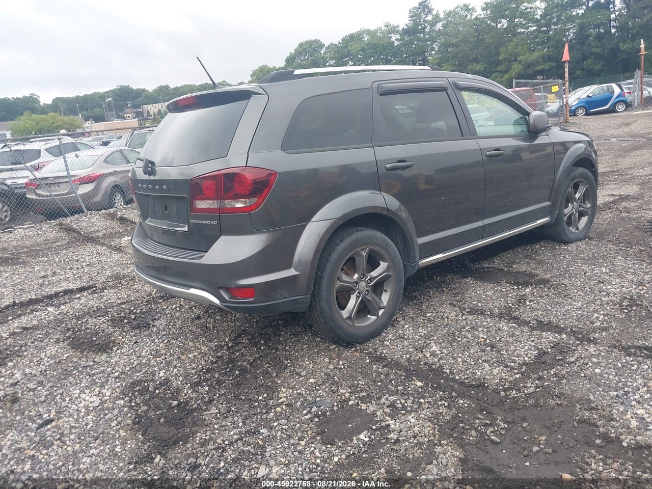 2016 DODGE JOURNEY CROSSROAD PLUS · 4/10