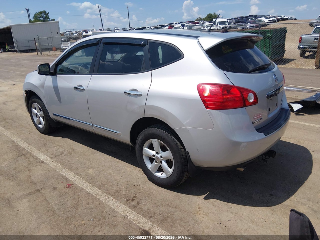 2013 NISSAN ROGUE S · 3/11