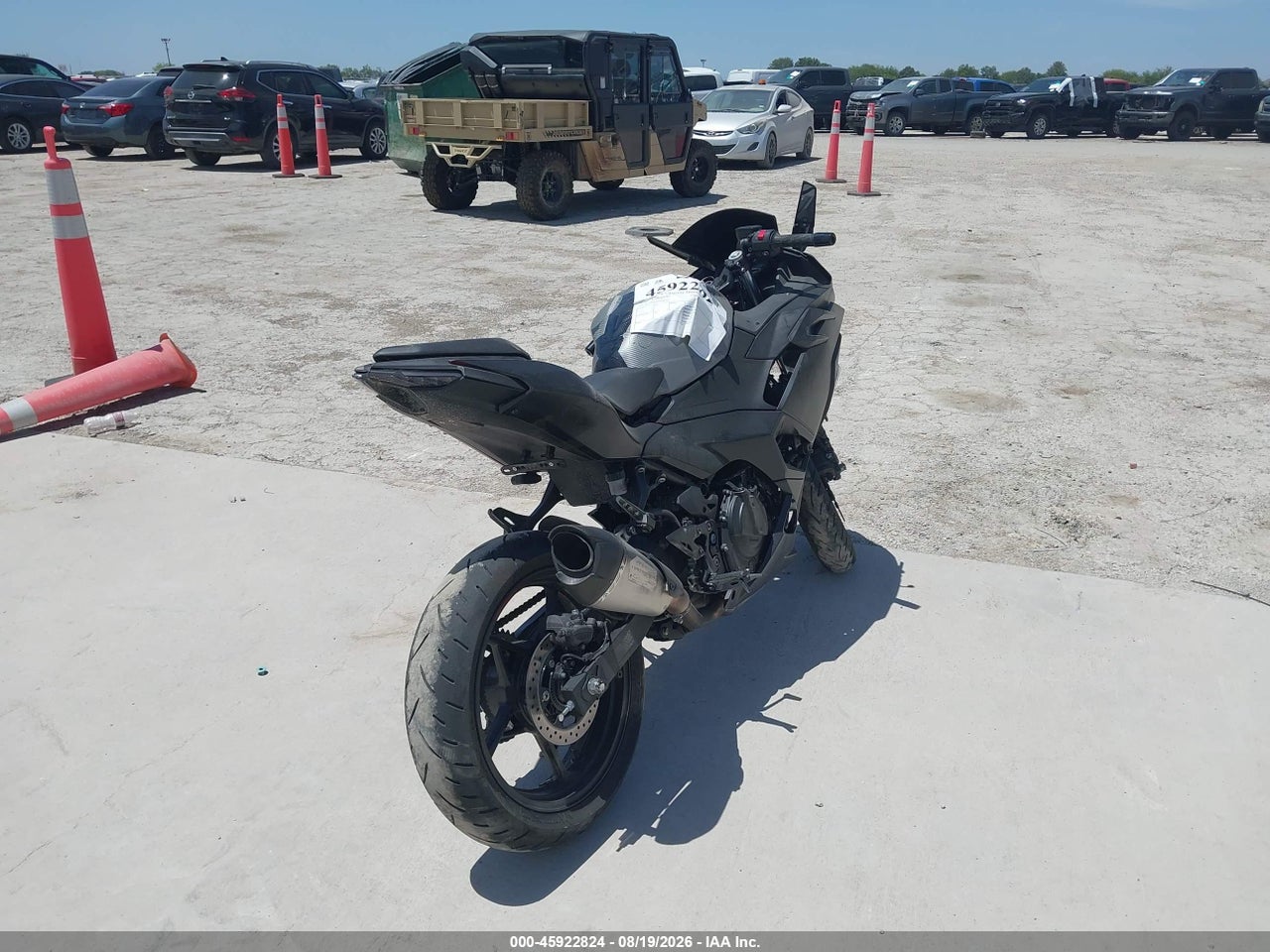 2025 KAWASAKI EX500 · 4/10