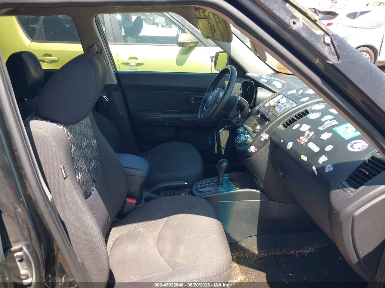2010 KIA SOUL + · 5/11