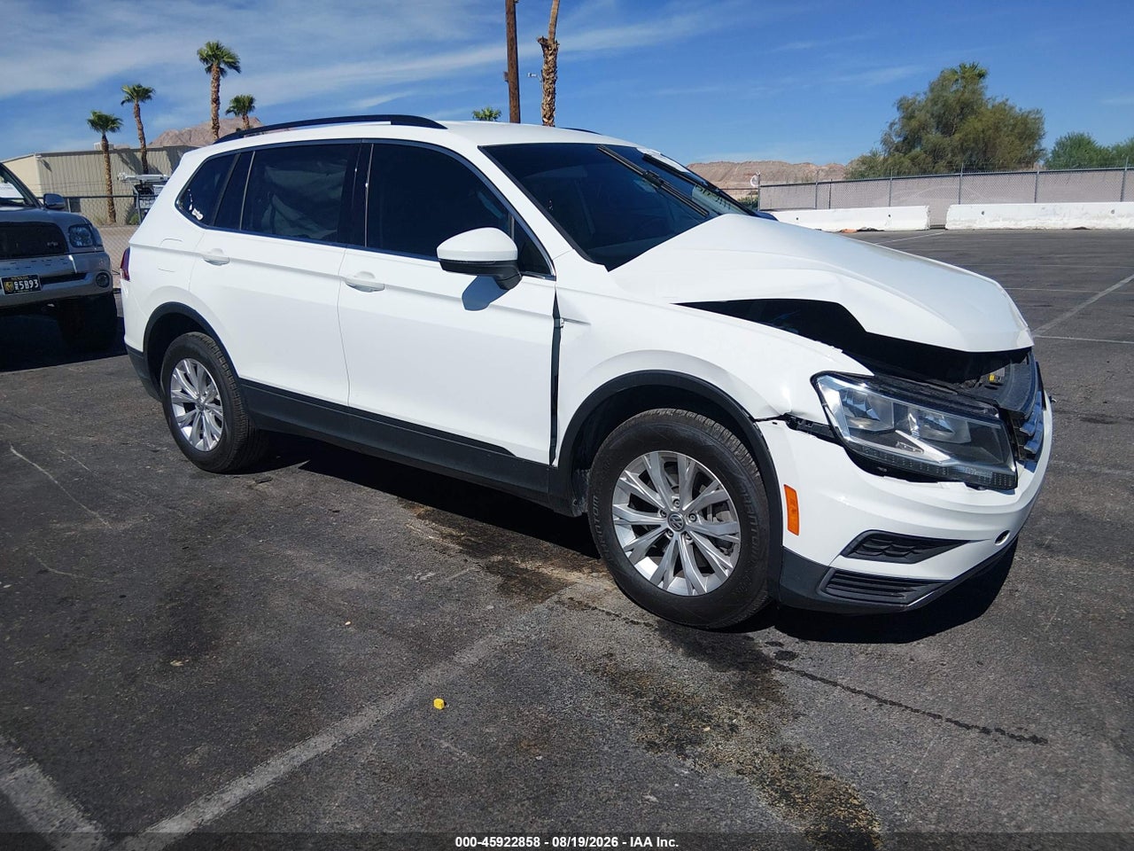 3VV2B7AX1KM****** · 2019 VOLKSWAGEN TIGUAN 2.0T SE/2.0T SEL/2.0T SEL R-LINE/2.0T SEL R-LINE BLACK