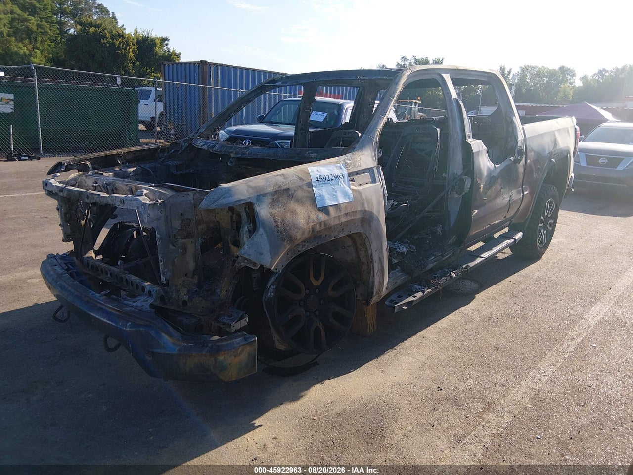 2020 GMC SIERRA 1500 4WD  SHORT BOX AT4 · 2/10