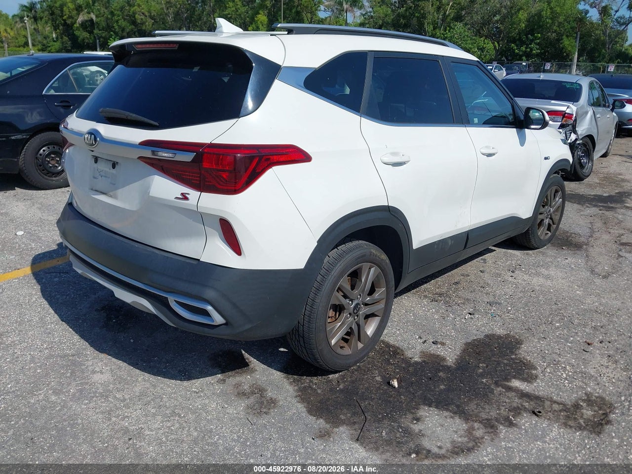 2021 KIA SELTOS S · 4/11