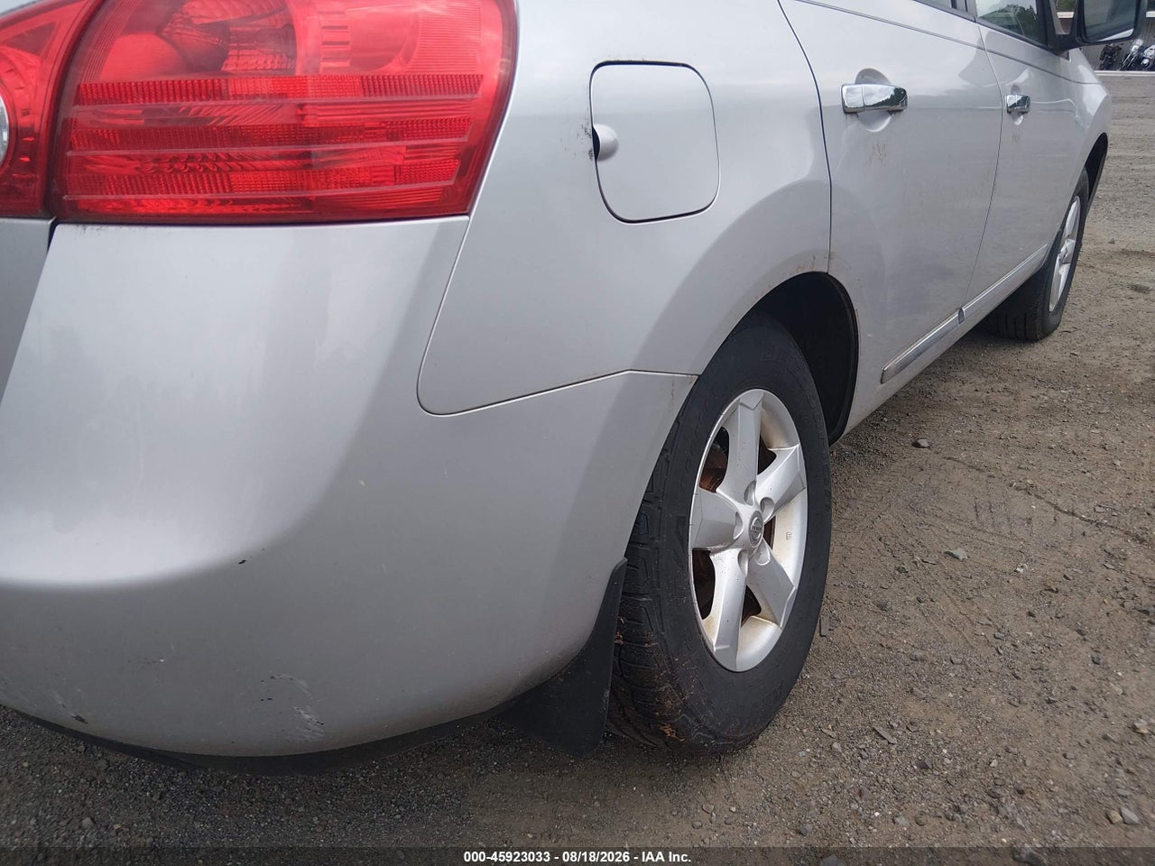 2012 NISSAN ROGUE S · 6/11