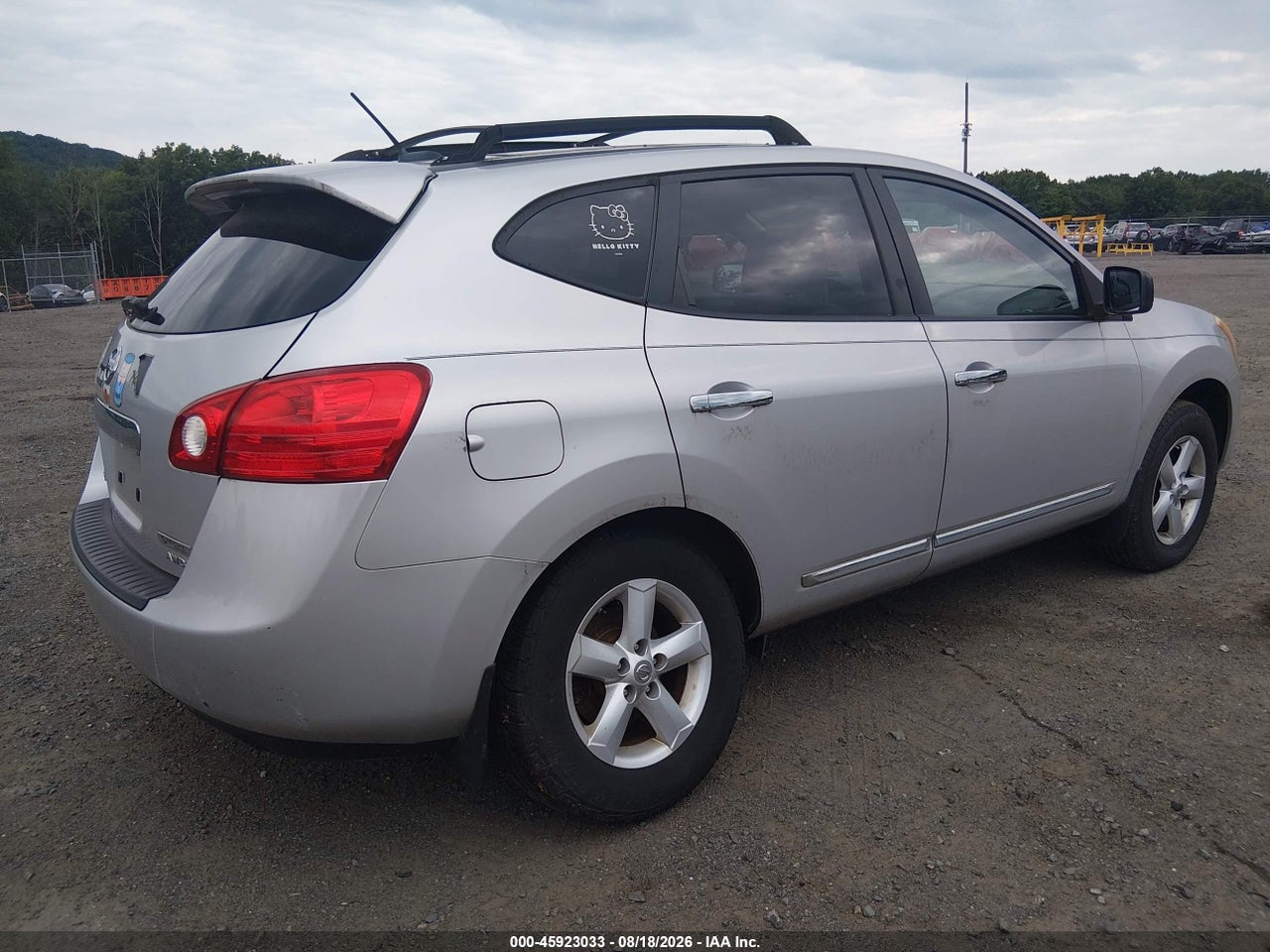 2012 NISSAN ROGUE S · 4/11