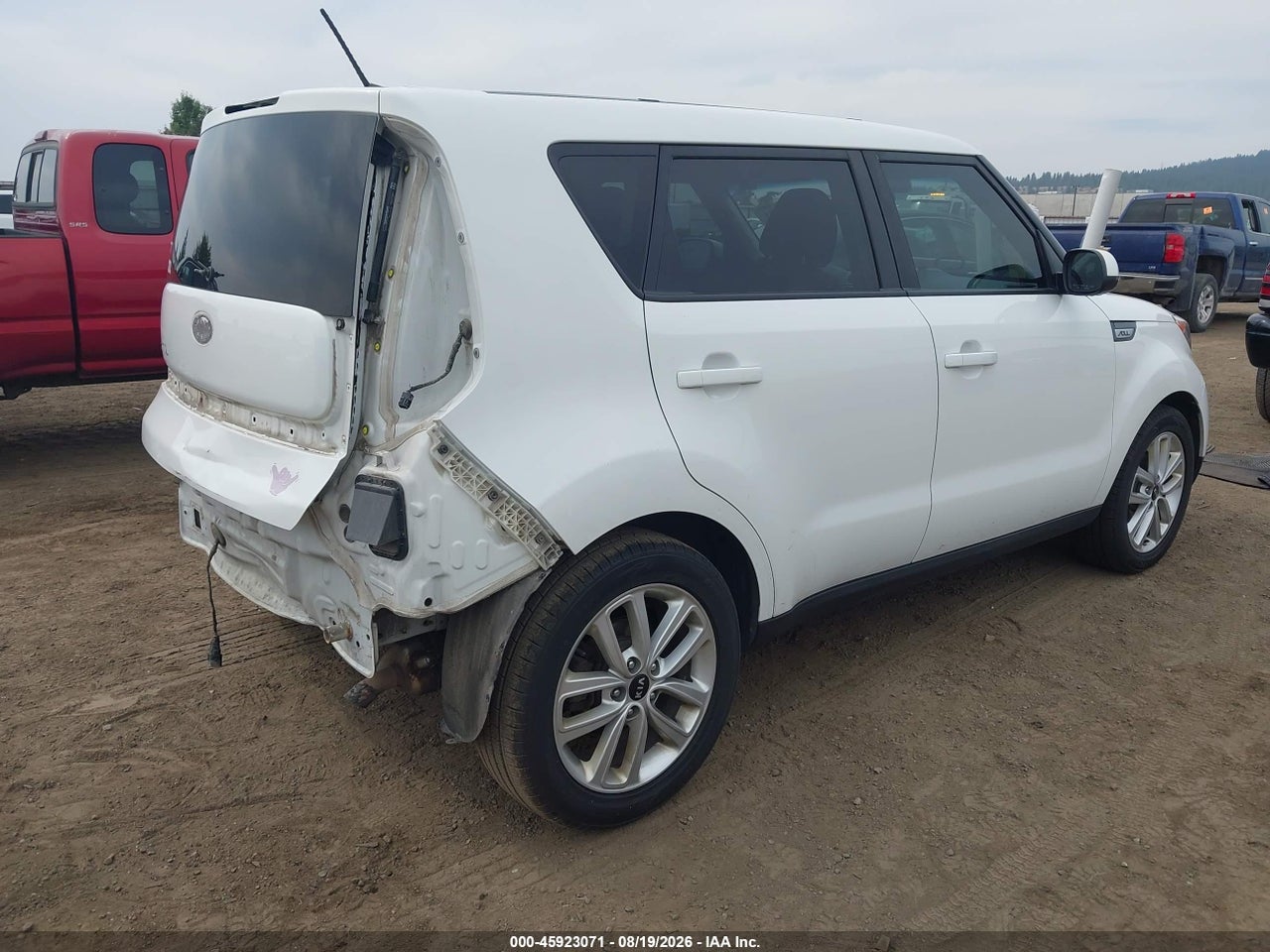 2017 KIA SOUL + · 4/11