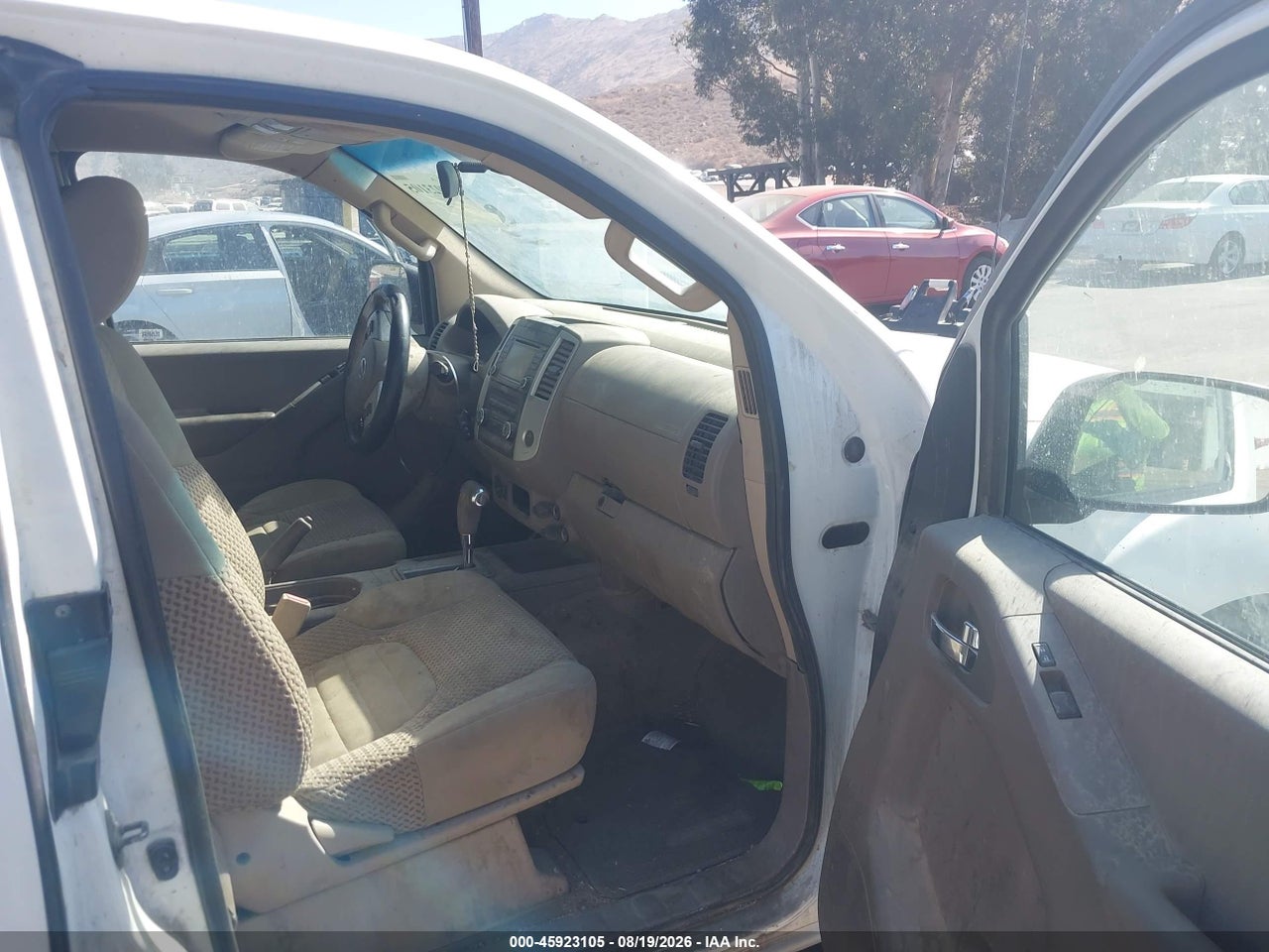 2016 NISSAN FRONTIER SV-I4 · 5/11