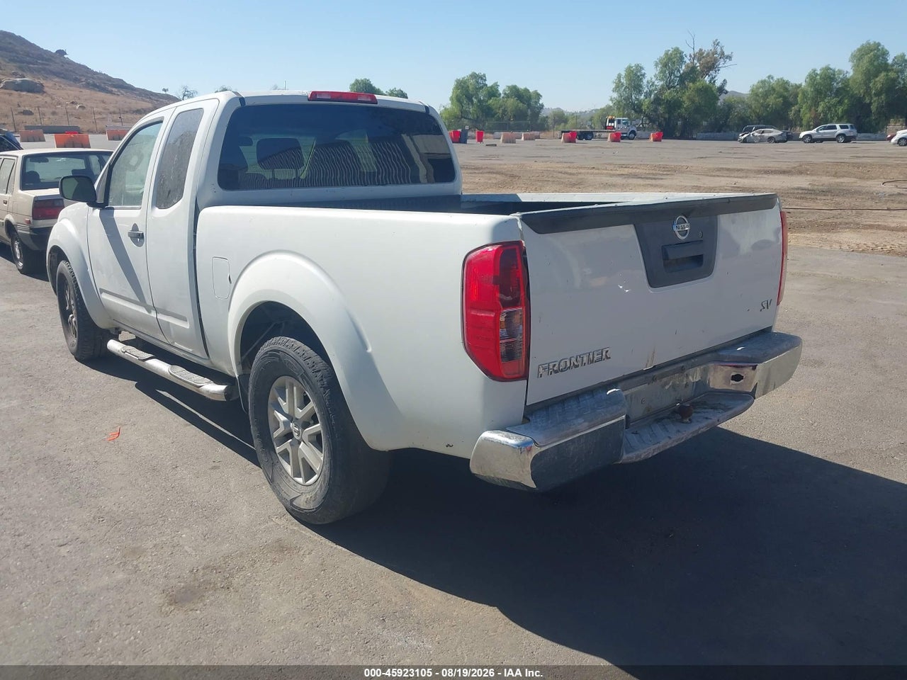 2016 NISSAN FRONTIER SV-I4 · 3/11