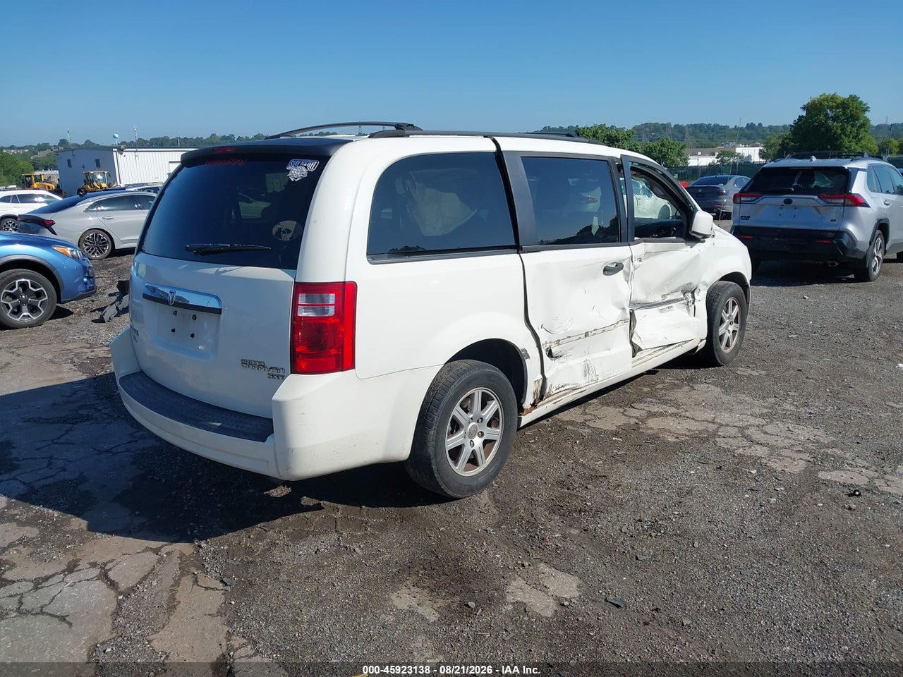 2010 DODGE GRAND CARAVAN SXT · 4/11