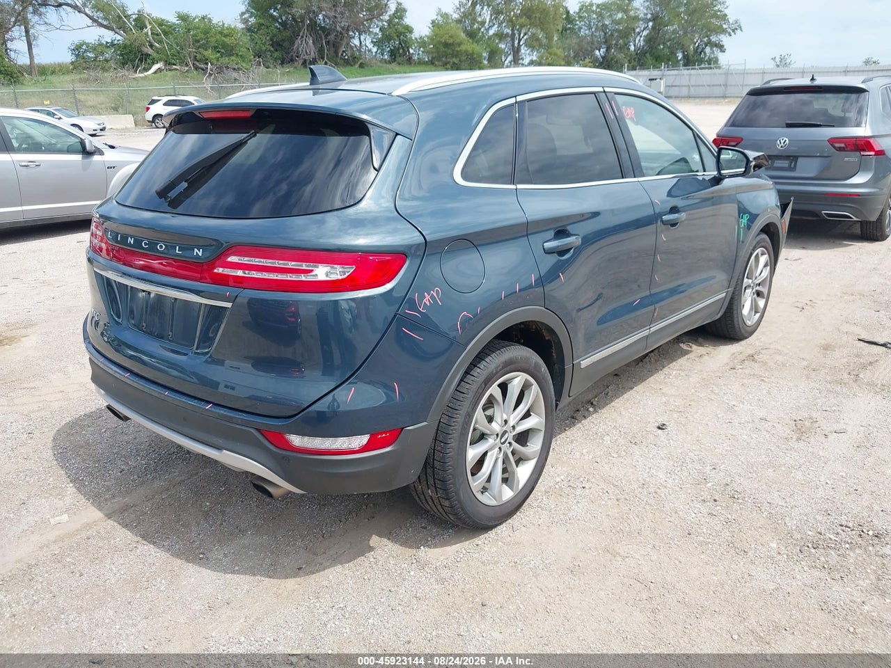 2019 LINCOLN MKC SELECT · 4/11