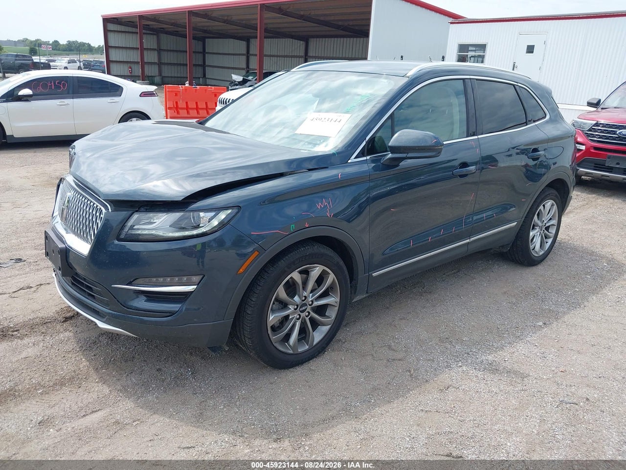 2019 LINCOLN MKC SELECT · 2/11
