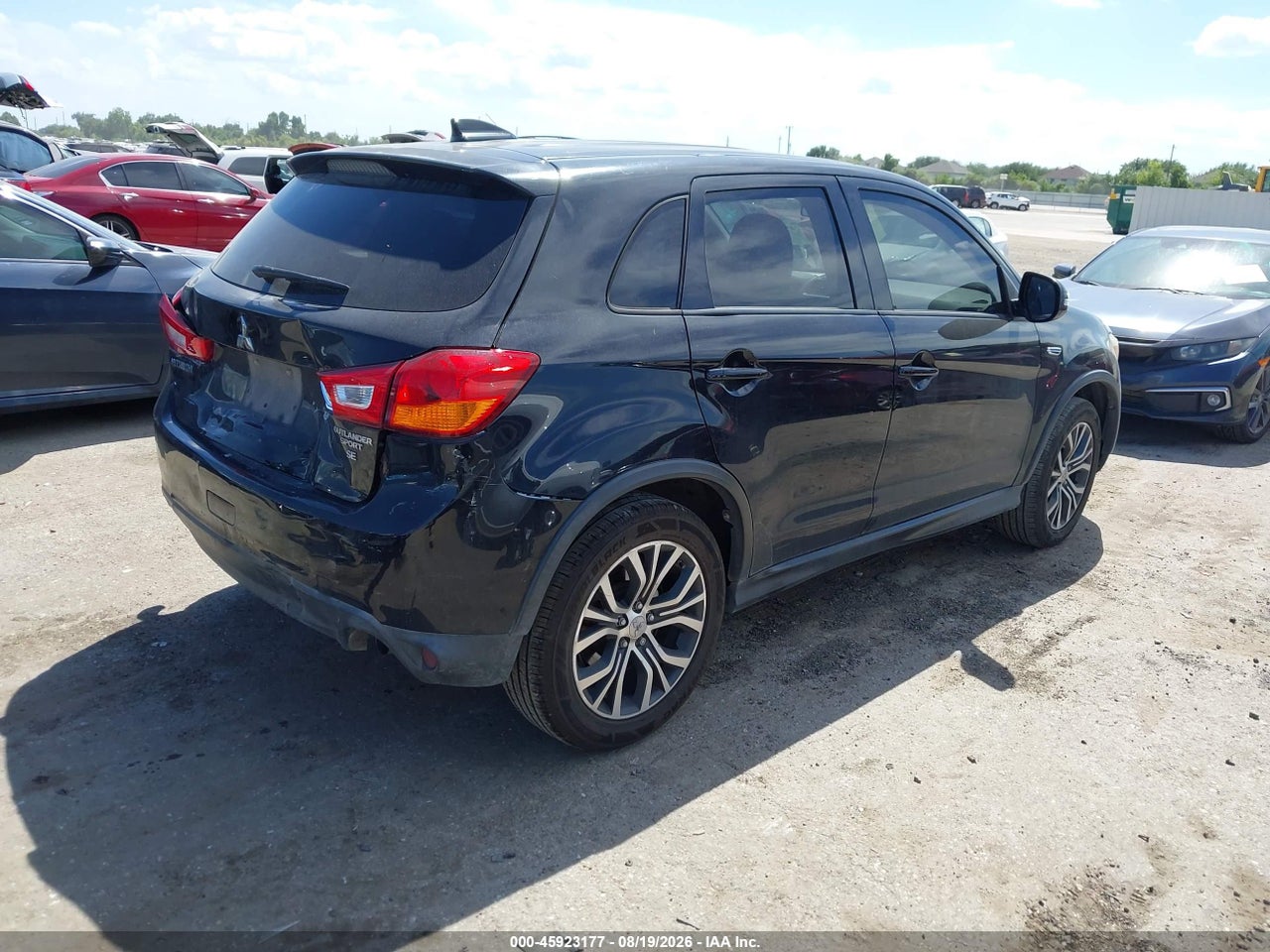 2017 MITSUBISHI OUTLANDER SPORT 2.4 SE · 4/11