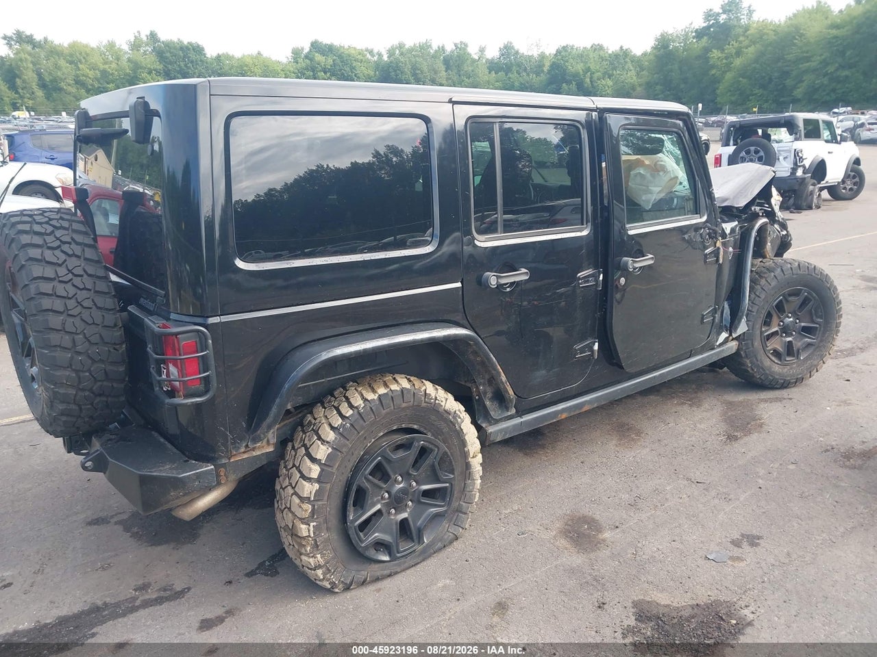 2016 JEEP WRANGLER UNLIMITED WILLYS WHEELER · 4/11