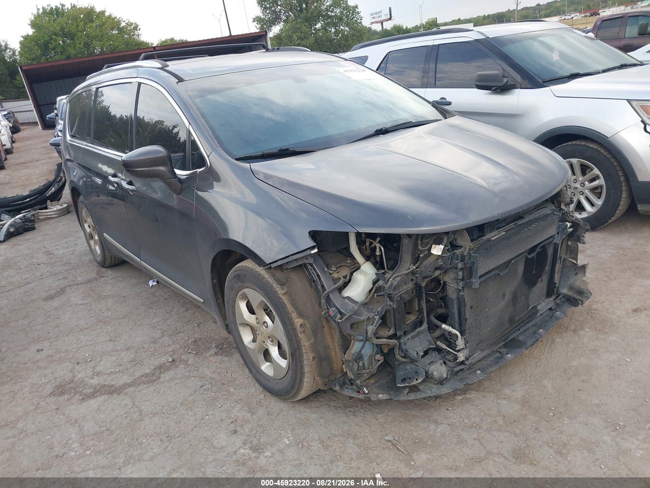 2C4RC1EG1HR****** · 2017 CHRYSLER PACIFICA TOURING-L PLUS
