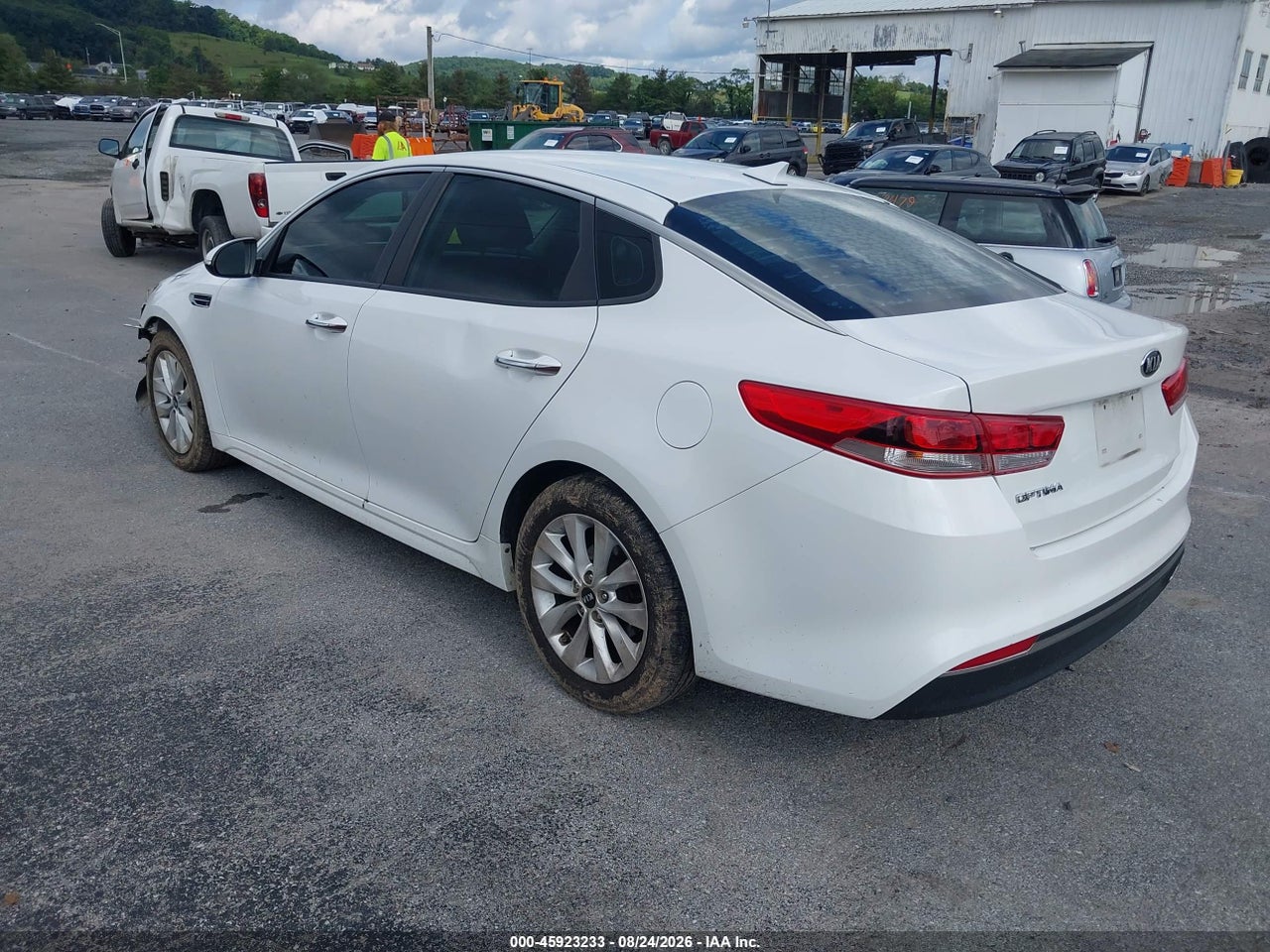 2017 KIA OPTIMA LX · 3/11