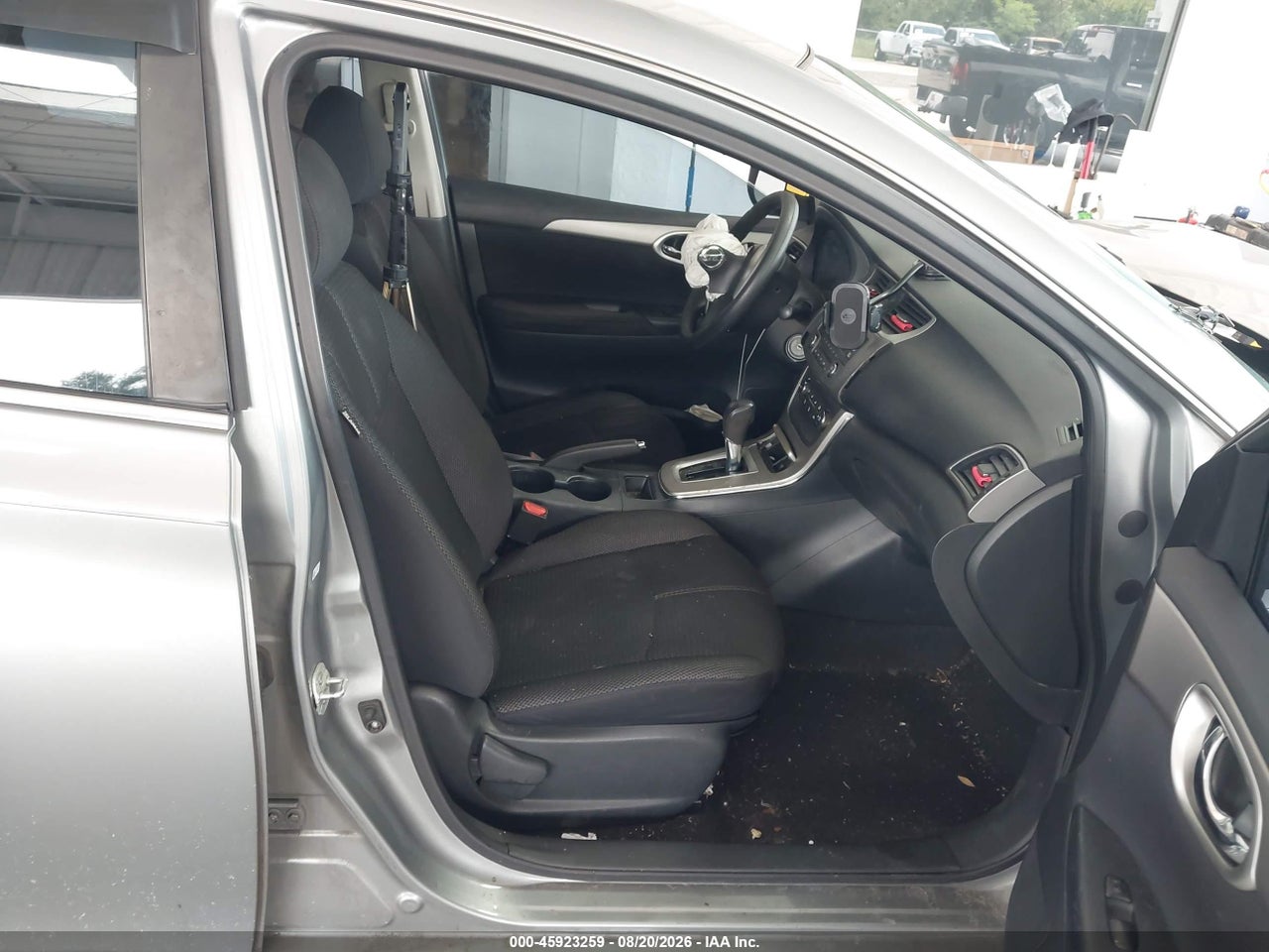 2013 NISSAN SENTRA S · 5/11