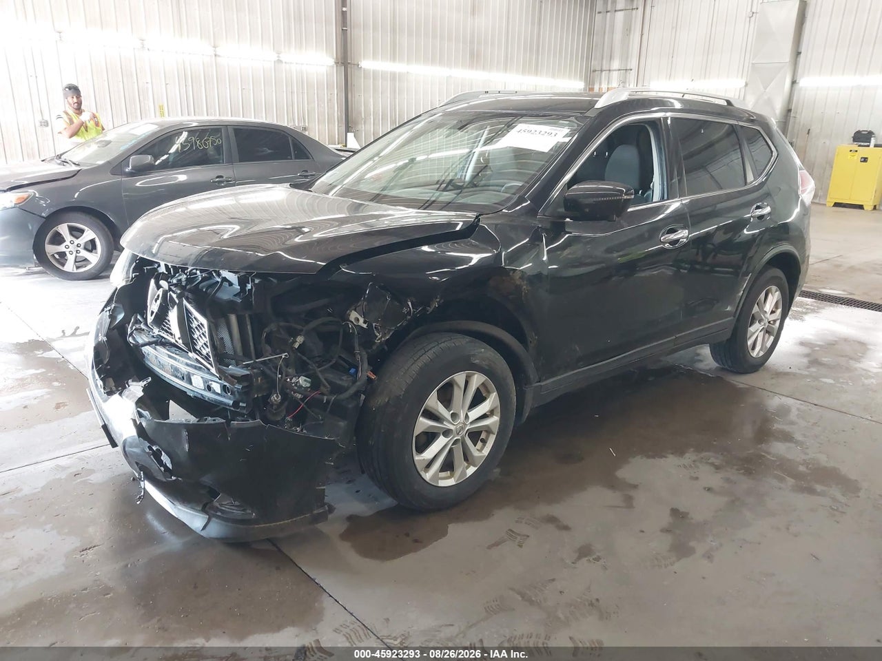 2016 NISSAN ROGUE SV · 2/11