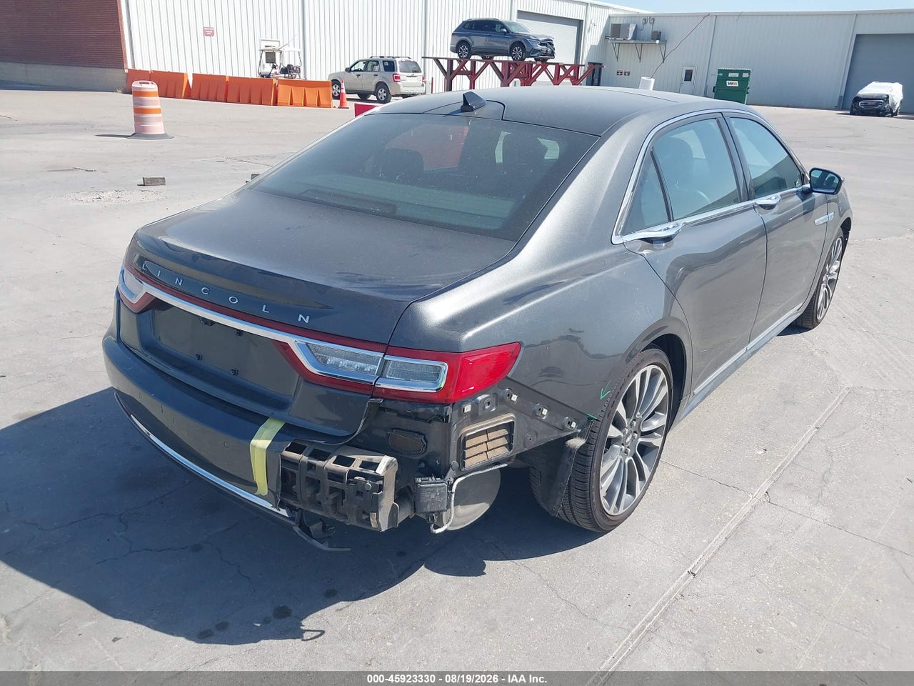 2018 LINCOLN CONTINENTAL SELECT · 4/11