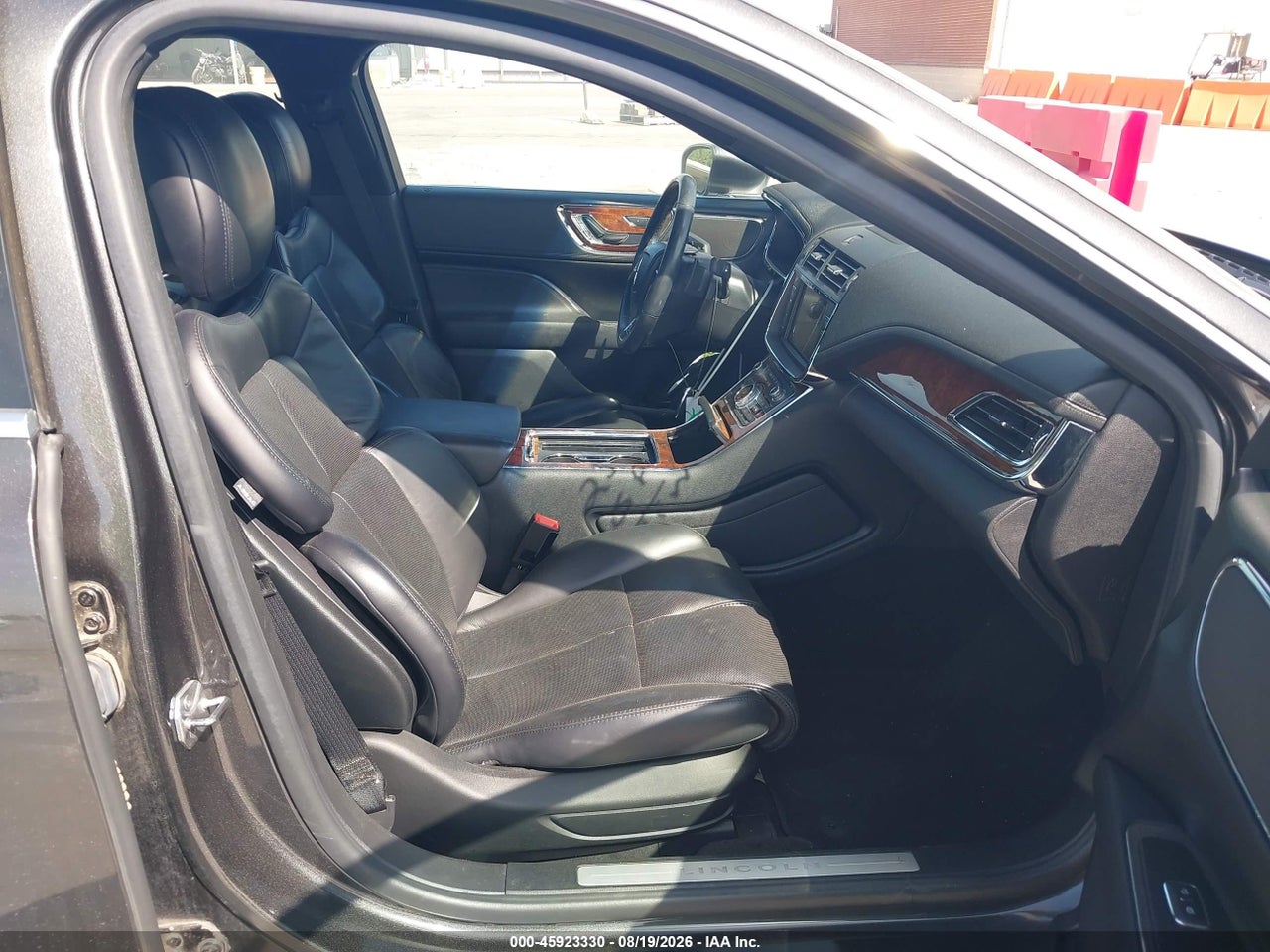 2018 LINCOLN CONTINENTAL SELECT · 5/11