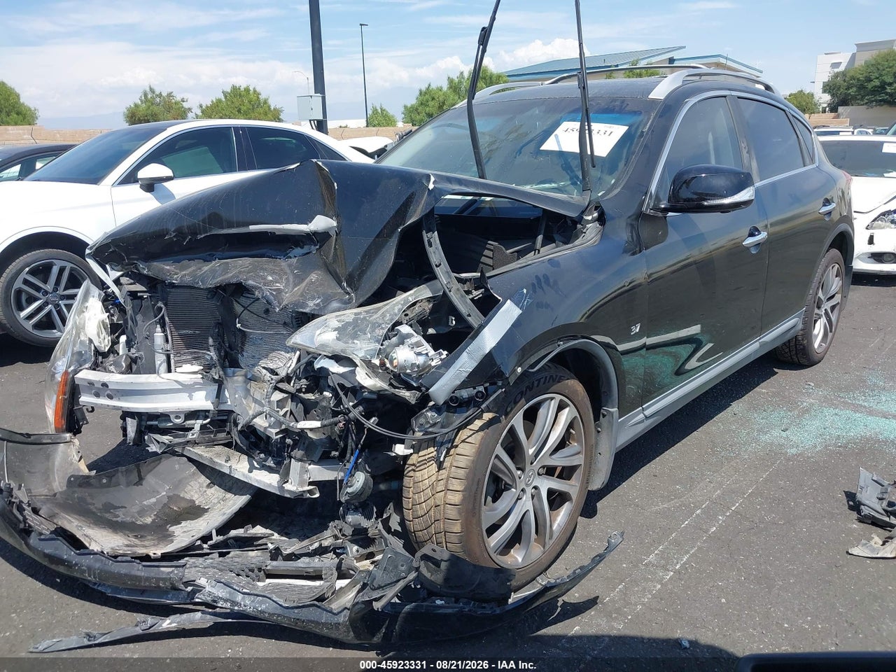 2016 INFINITI QX50 · 2/10