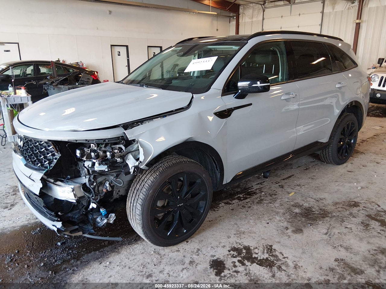 2022 KIA SORENTO SX · 2/11