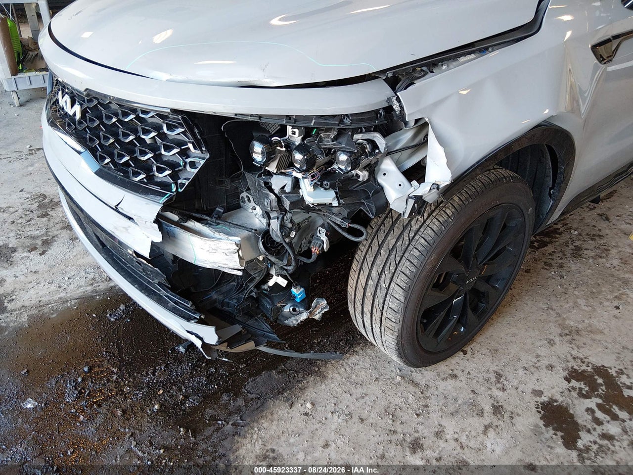 2022 KIA SORENTO SX · 6/11