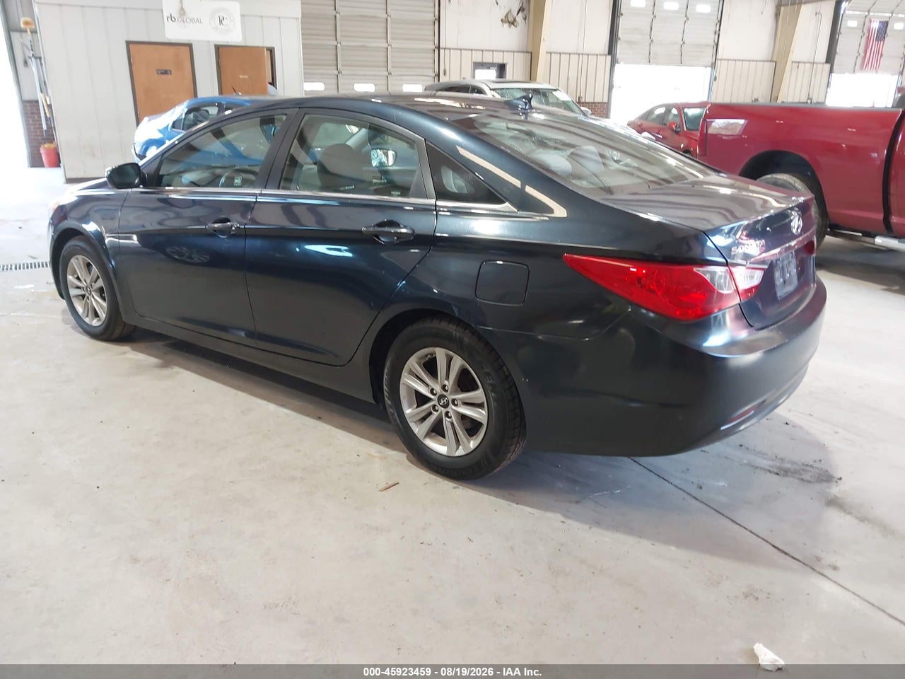 2013 HYUNDAI SONATA GLS · 3/11