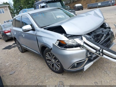 JA4AZ3A35HZ****** · 2017 MITSUBISHI OUTLANDER SE