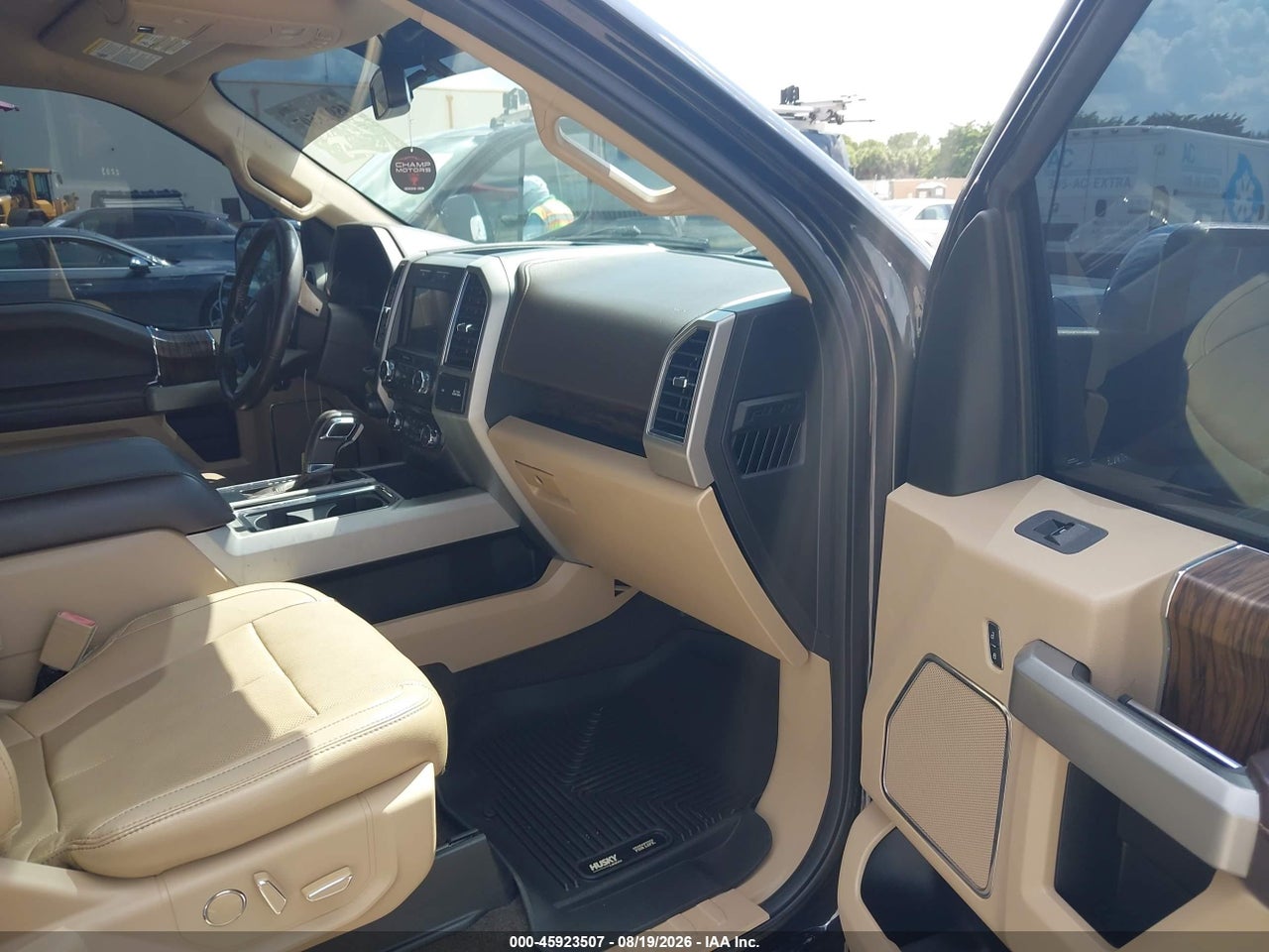 2018 FORD F-150 LARIAT · 5/11