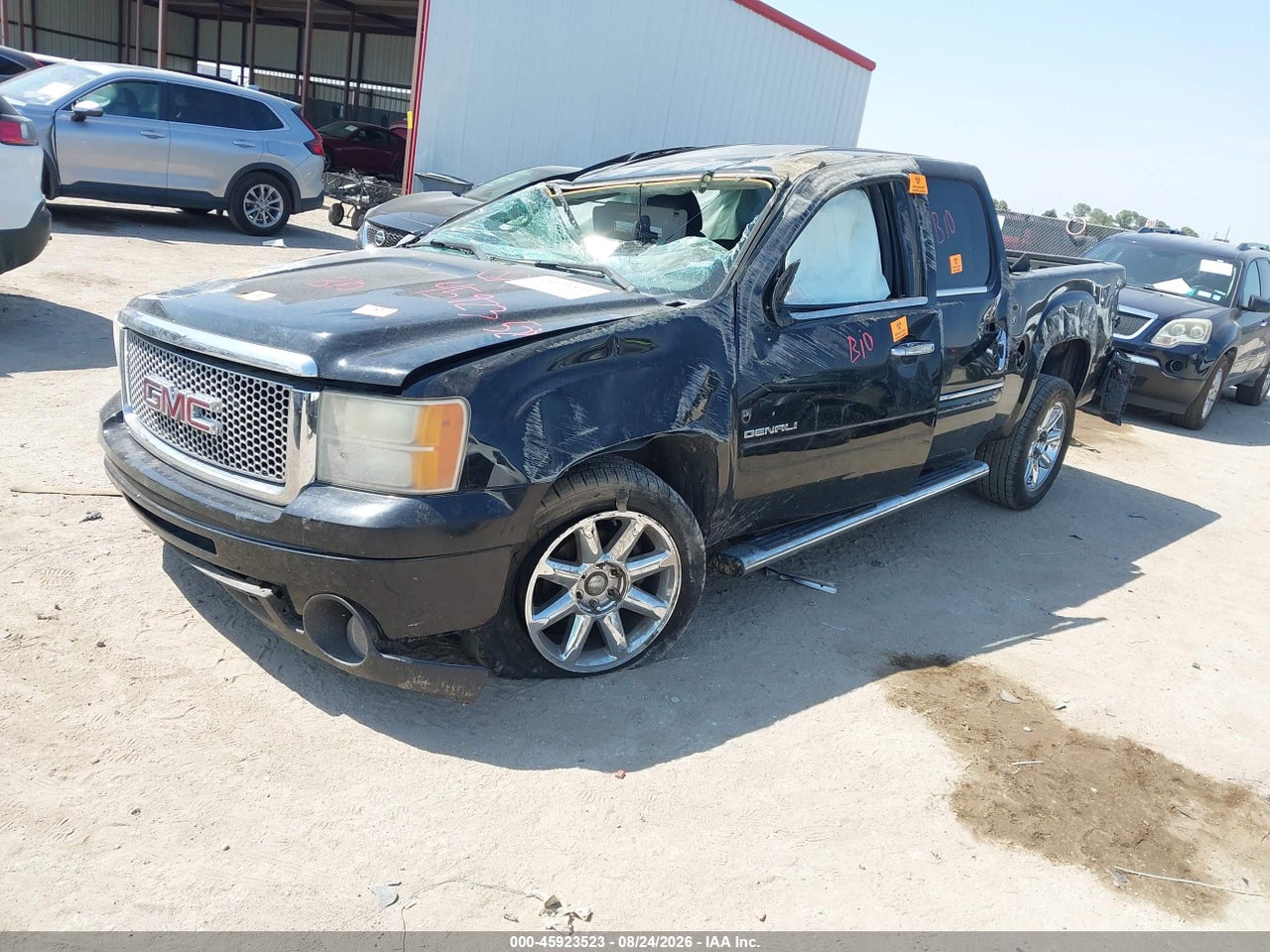 2013 GMC SIERRA 1500 DENALI · 2/10