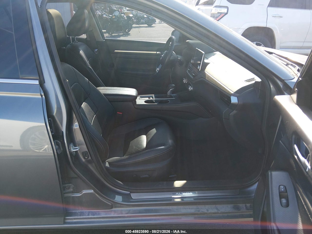 2019 NISSAN ALTIMA 2.5 PLATINUM · 5/11