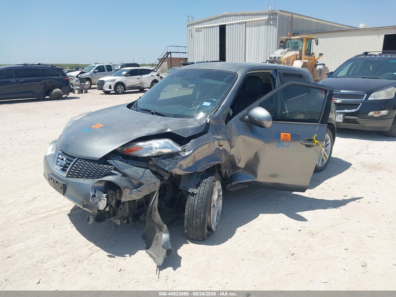 2014 NISSAN JUKE SL · 2/11
