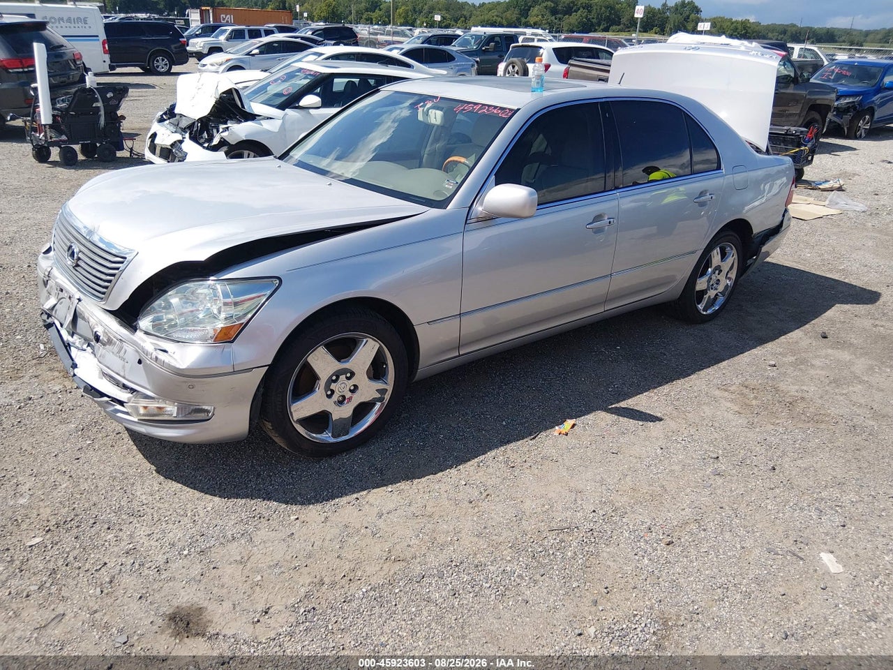 2005 LEXUS LS 430 · 2/11