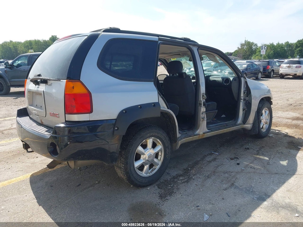 2008 GMC ENVOY · 4/11