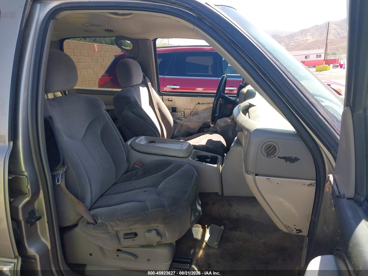 2000 GMC YUKON XL 1500 SLE · 5/11
