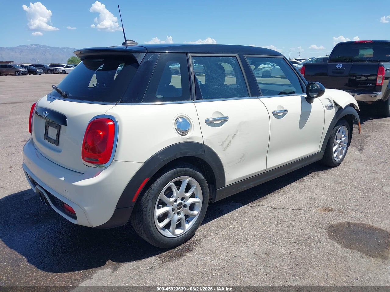 2017 MINI HARDTOP COOPER S · 4/11
