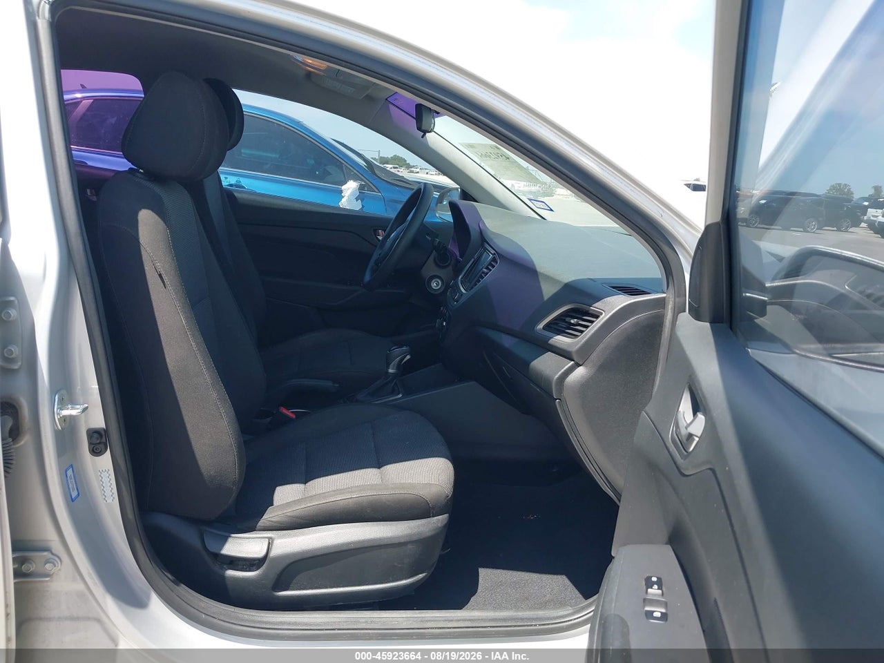 2020 HYUNDAI ACCENT SEL · 5/11