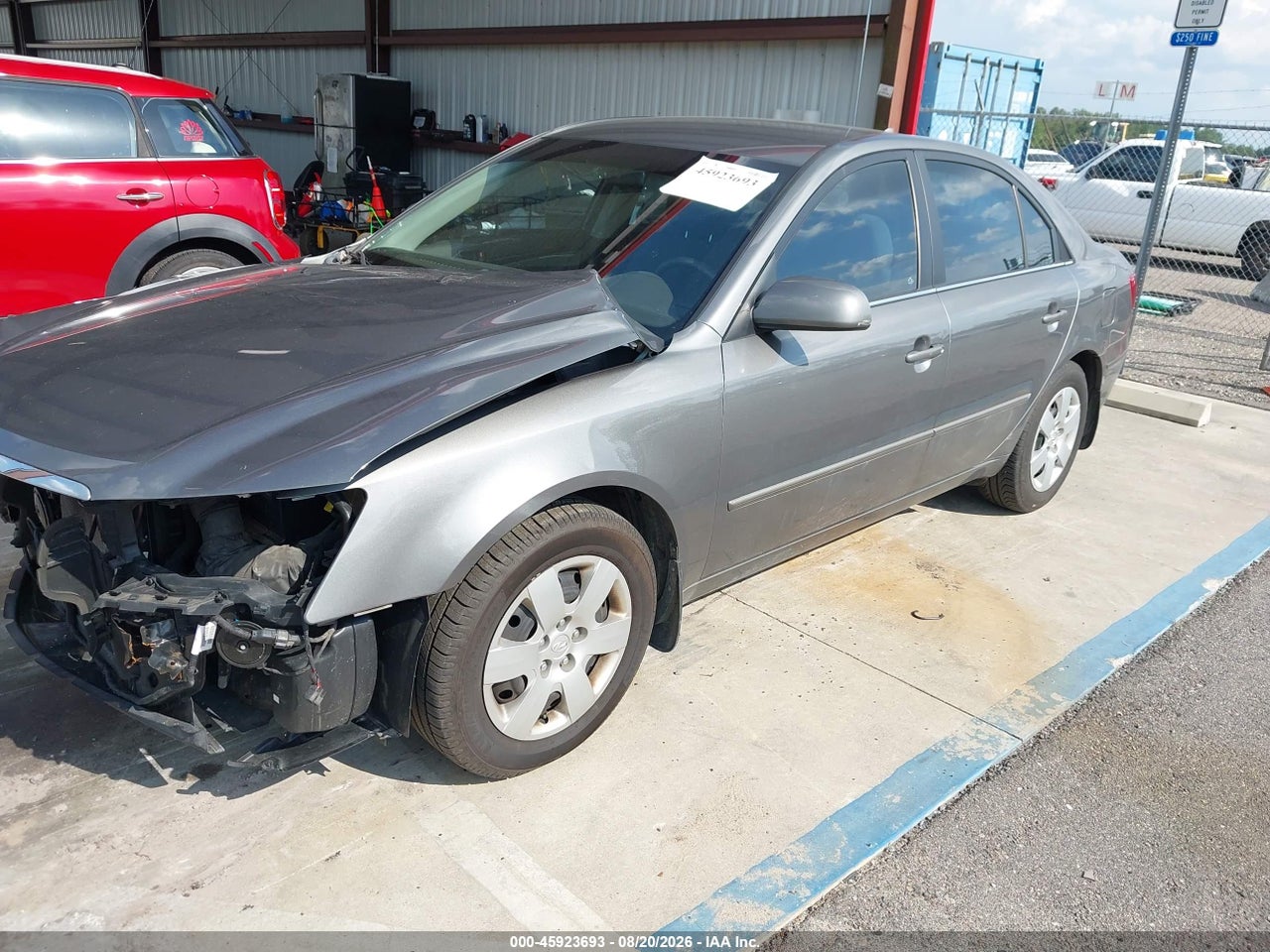 2009 HYUNDAI SONATA GLS · 2/11