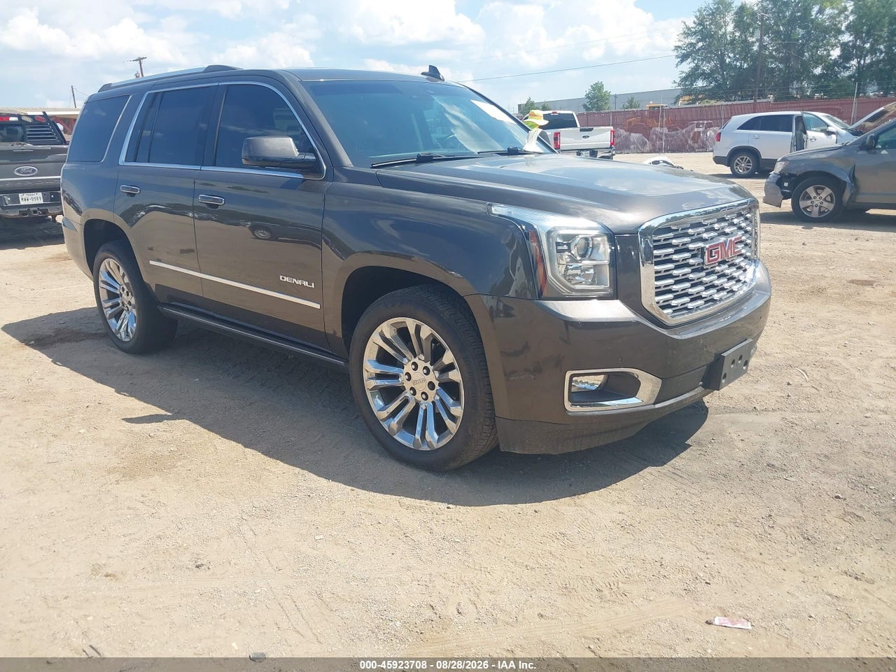 2019 GMC YUKON DENALI