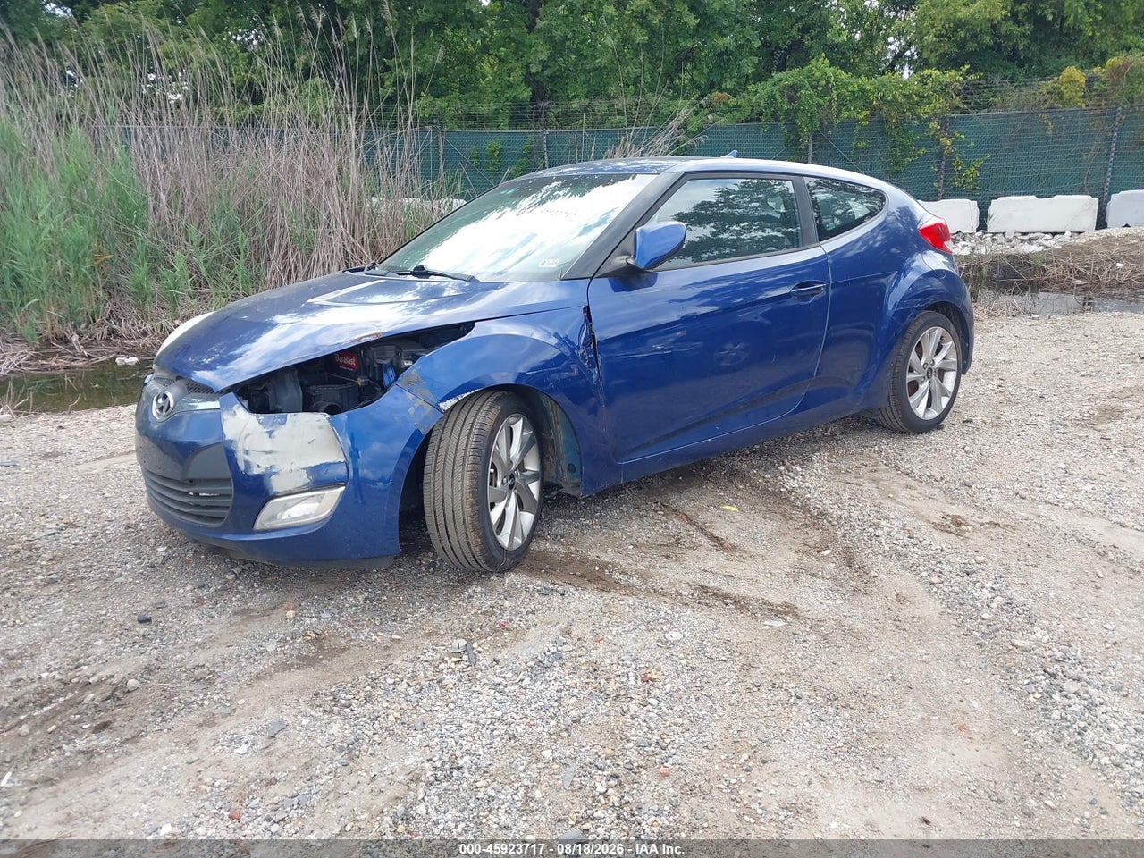 2017 HYUNDAI VELOSTER · 2/11