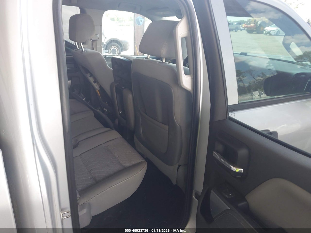 1GCRCREH9EZ****** · 2014 CHEVROLET SILVERADO 1500 LT · 8/11