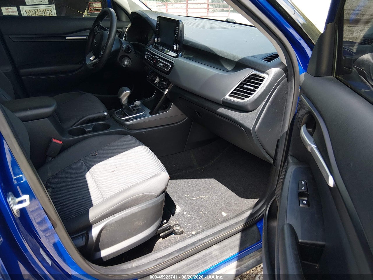 2023 KIA SELTOS LX · 5/11
