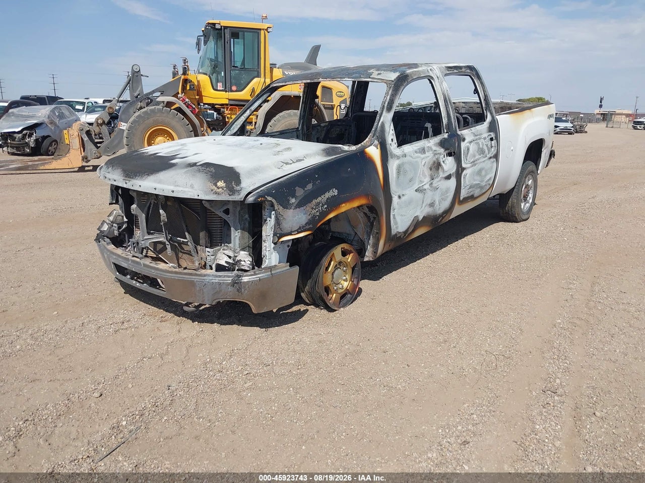 2011 GMC SIERRA 2500HD SLT · 2/10