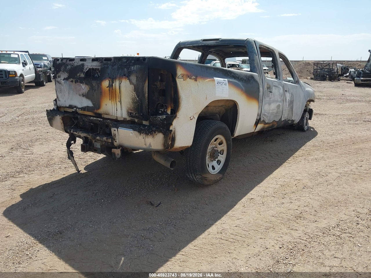 2011 GMC SIERRA 2500HD SLT · 4/10