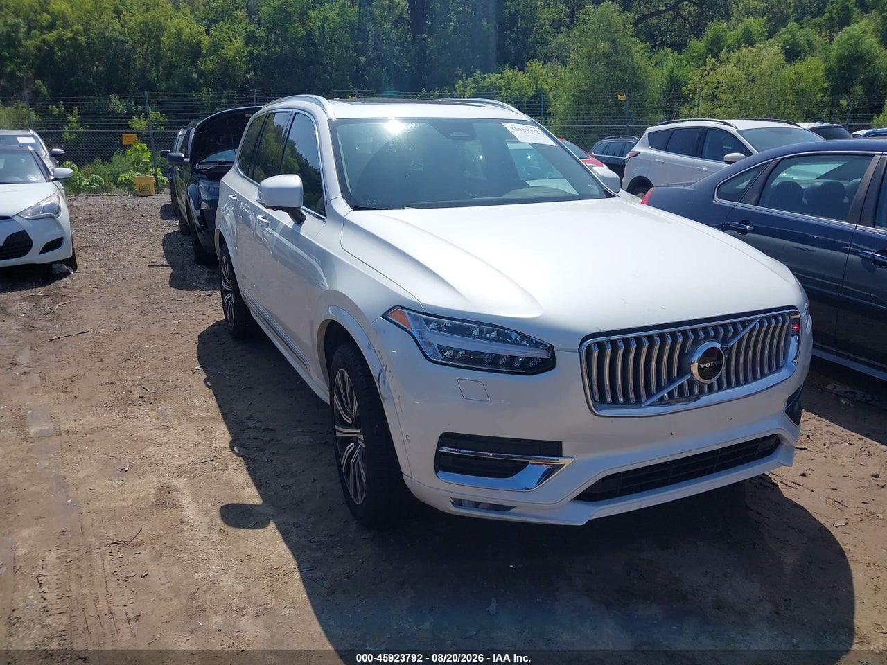 YV4062PN7P1****** · 2023 VOLVO XC90 B6 PLUS 7-SEATER