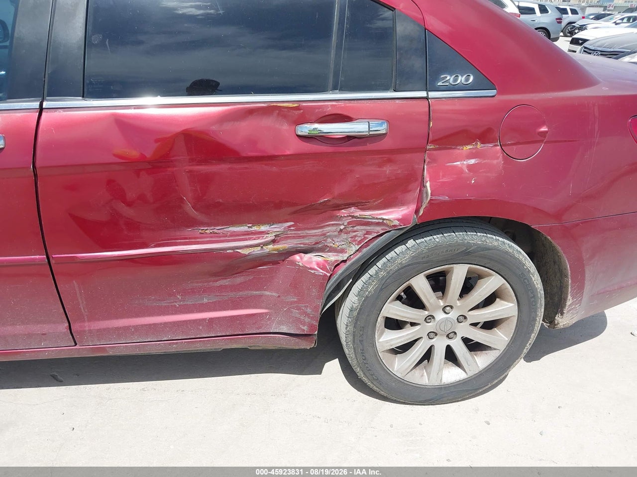 2014 CHRYSLER 200 LIMITED · 6/11