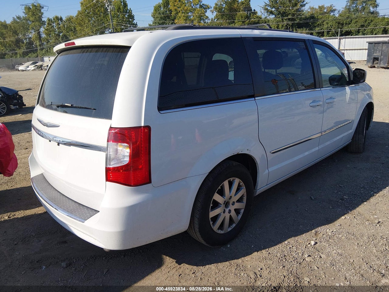 2015 CHRYSLER TOWN &amp; COUNTRY TOURING · 4/11