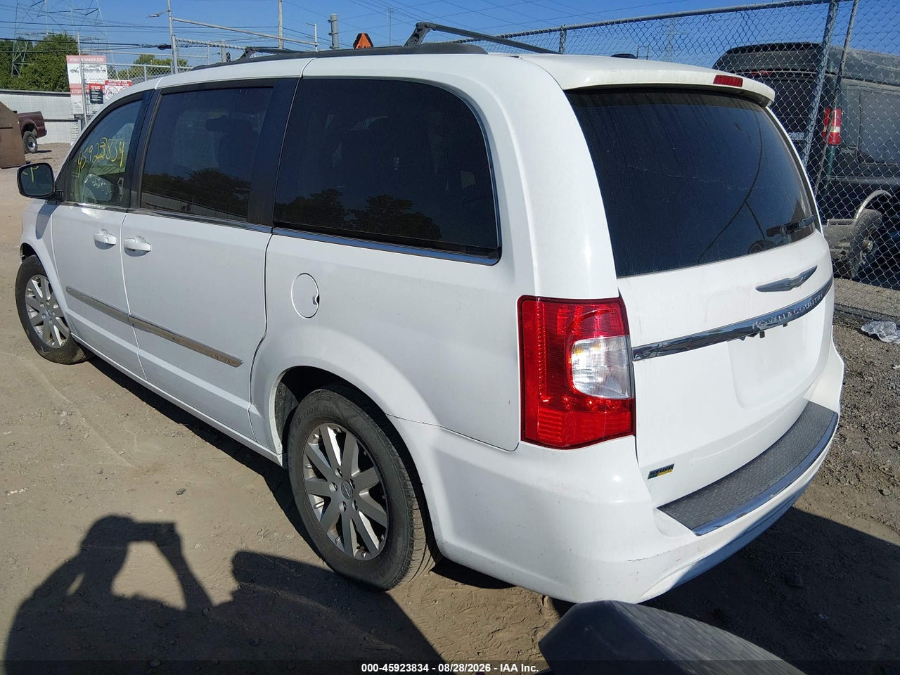 2015 CHRYSLER TOWN &amp; COUNTRY TOURING · 3/11